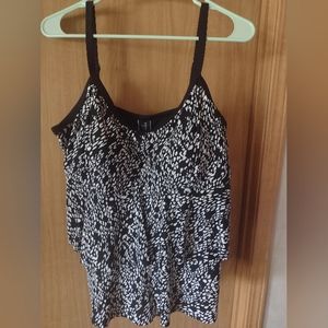 Swim Top NWOT Tiered/Ruffled size 20